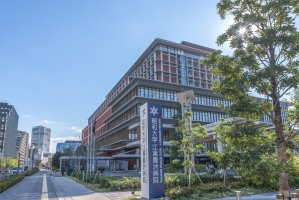 ベイズ タワー＆ガーデンの周辺施設：昭和大学江東豊洲病院